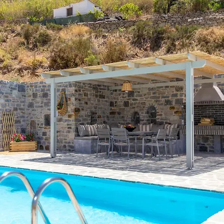 Villa Pleiades Naxos *