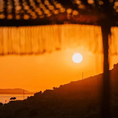 Pleiades Naxos * Agkidia