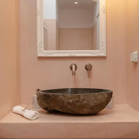 Pleiades Naxos * Agkidia